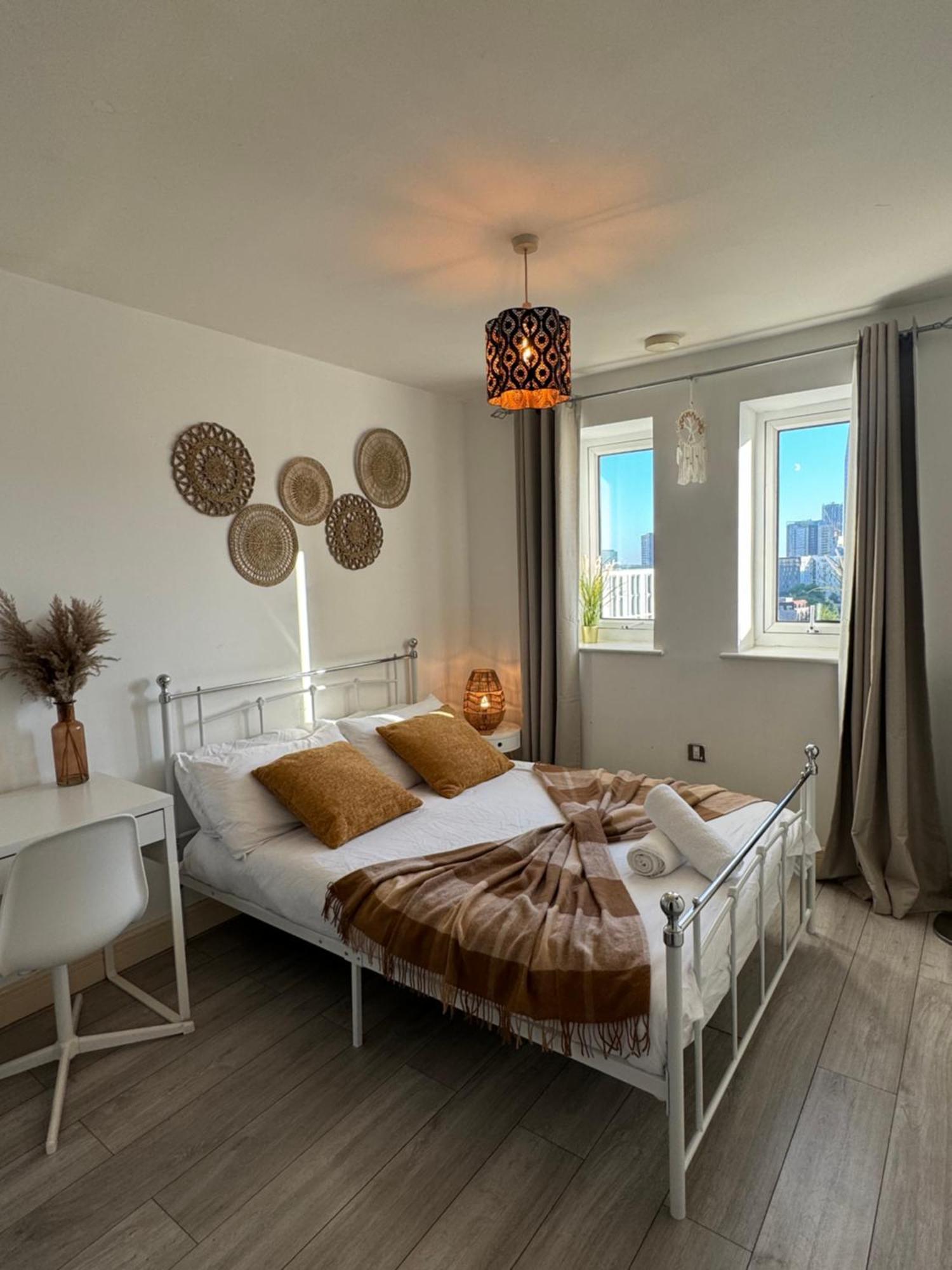 Апартаменти Cozy Flat With Balcony Лондон Екстер'єр фото